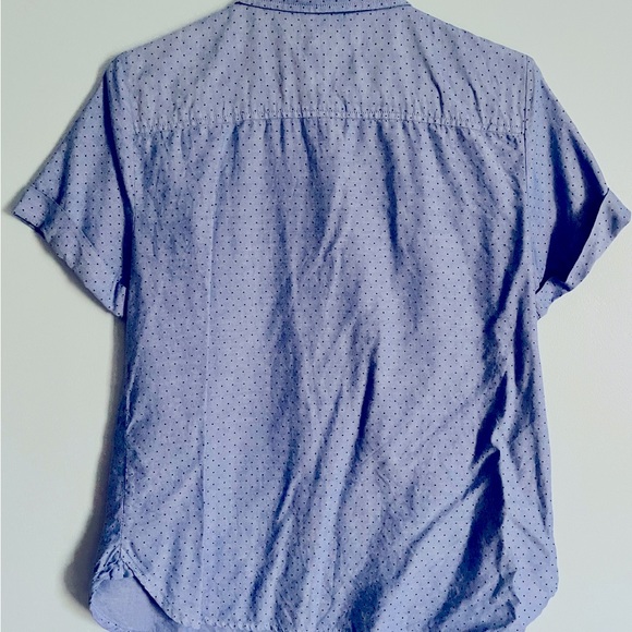 ☘️ Tommy Hilfiger Button-Up Shirt - Picture 2 of 2